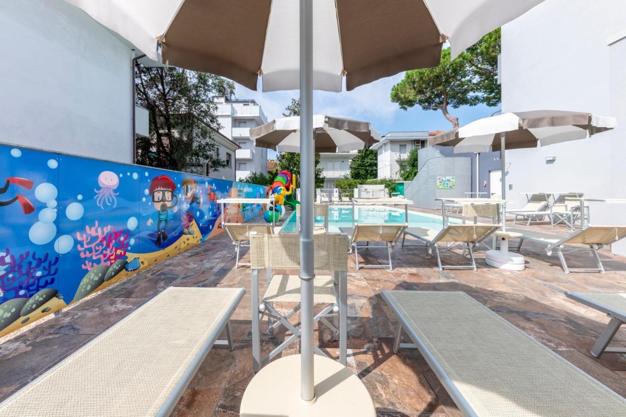 Residence Filmare Riccione Exteriör bild